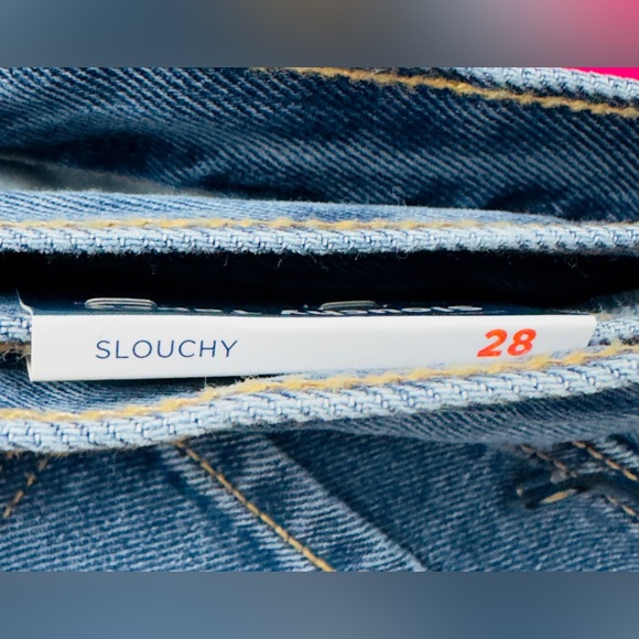 OLD NAVY Woman’s Plus Size 28 High Rise, Slouchy Taper Ankle Fit Jeans. . NWT - Picture 8 of 12